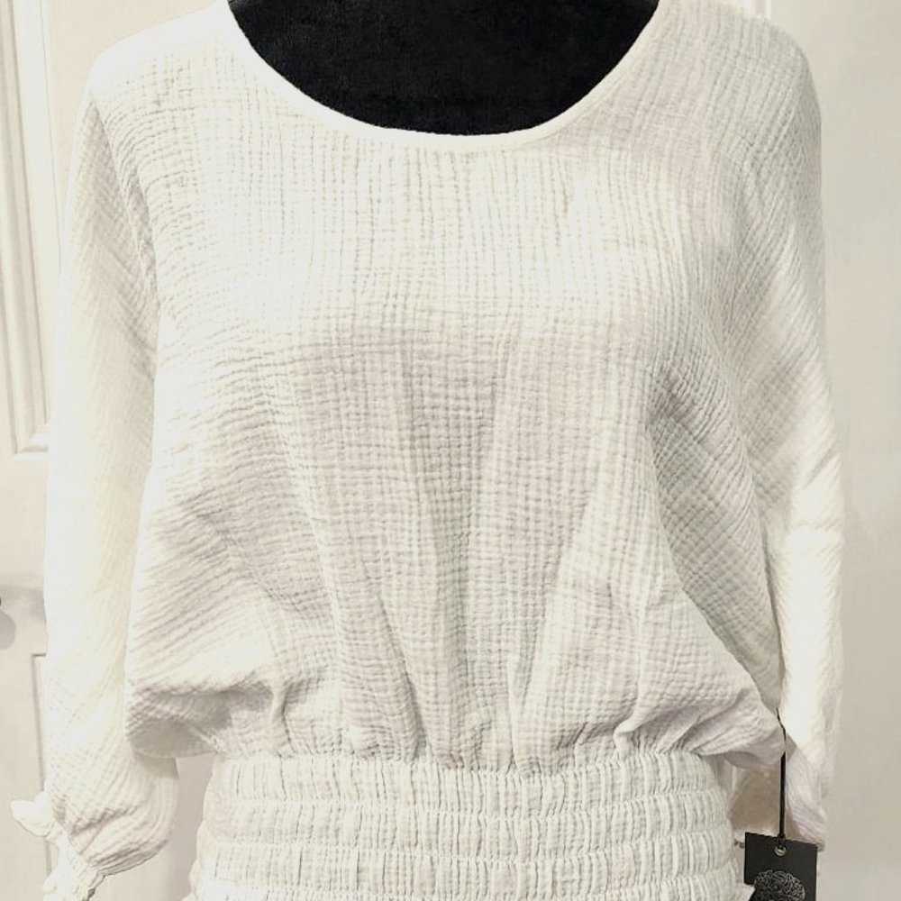 Vince Camuto - Summer Heat New Ivory Blouse - small